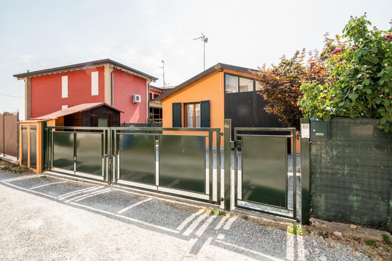 Casenuove Viletta Indipendente A 10 Min Da Parma Case Nuove  Luaran gambar